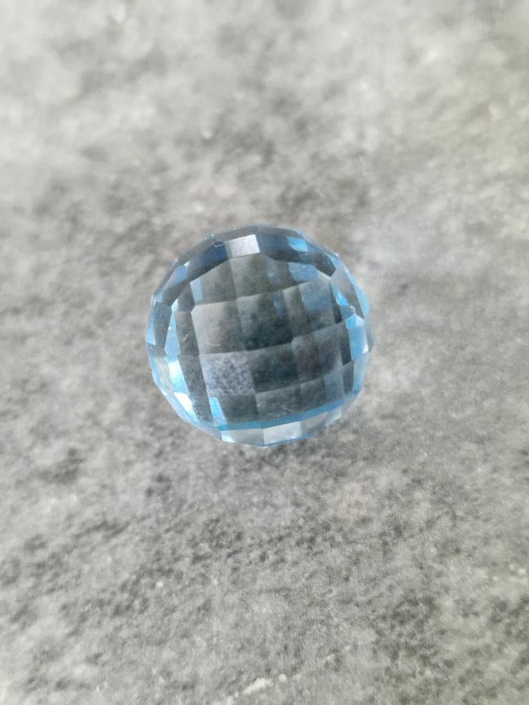 Swarovski collectie beeld - bal voor klein katertje, Ophalen, Zo goed als nieuw, Figuurtje