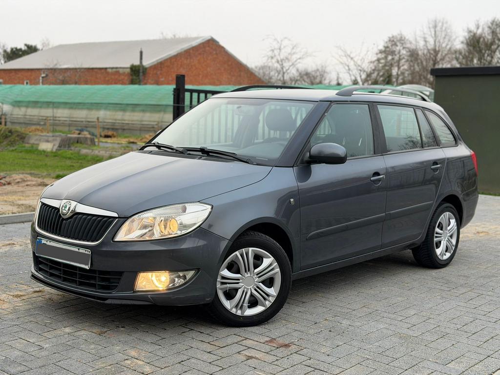 Skoda Fabia 1.6 TDI FaceLift Model 90Pk! 304.000Km's! EURO 5, Auto's, Skoda, Bedrijf, Te koop, Fabia, Airbags, Diesel, Euro 5