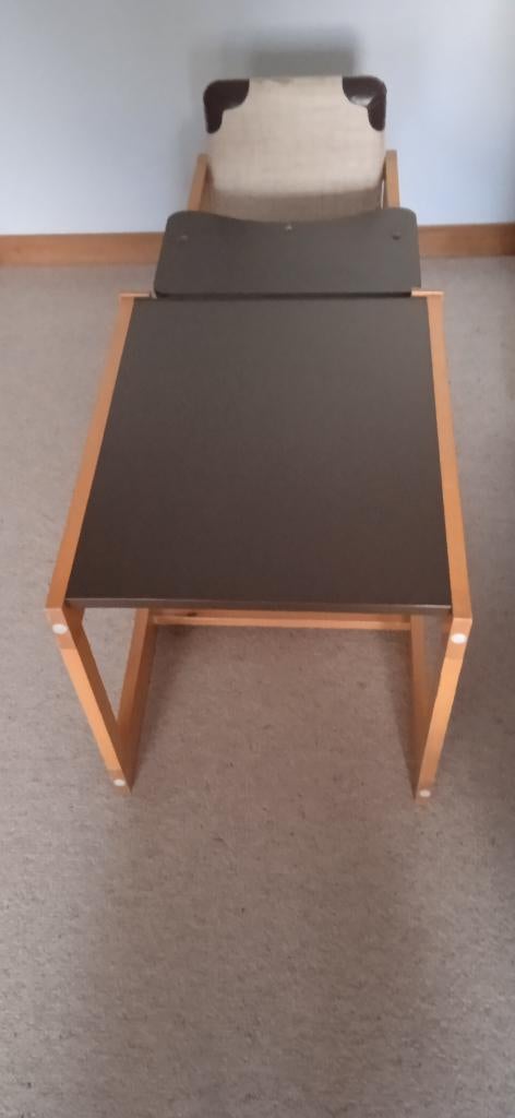 Stevige, houten kinderstoel en tafel/eetstoel, Kinderen en Baby's, Kinderstoelen, Gebruikt, Afneembaar eetblad, Ophalen