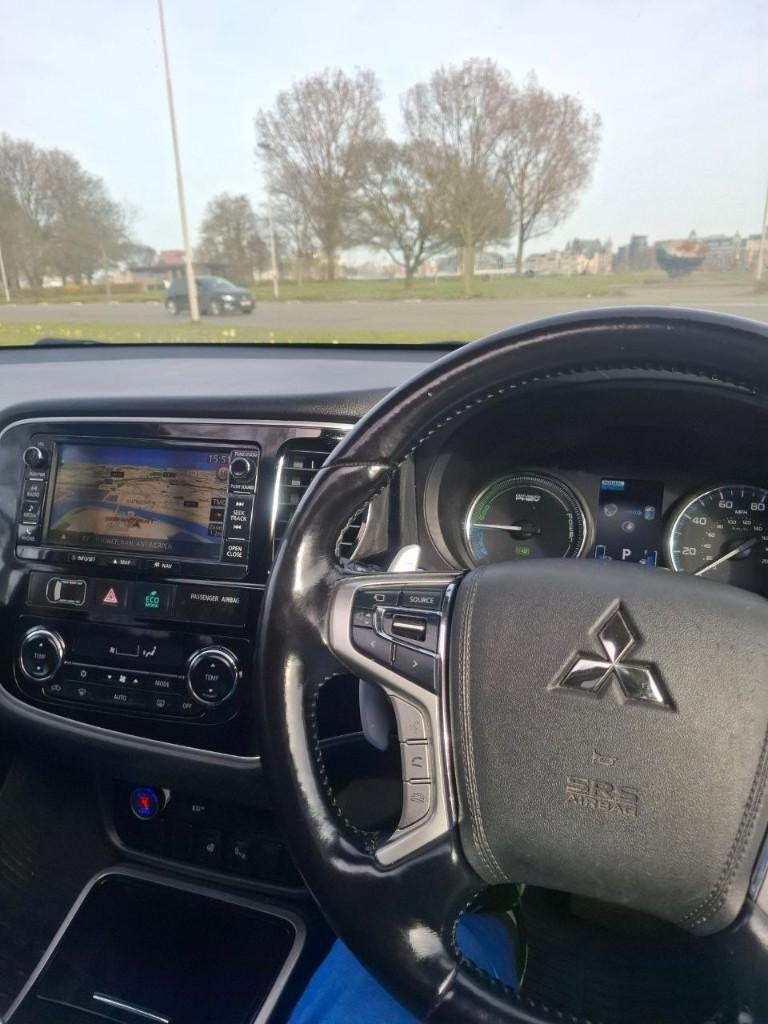 mitsubishi outlander phev hybrid 20017, Auto's, Automaat, Outlander, Euro 6, Zwart