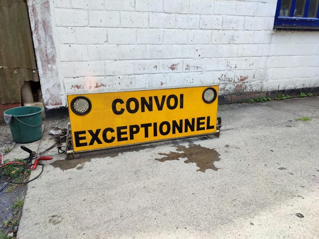 Barre de signalisation Convoi Exceptionnel -, Bricolage & Construction, Enlèvement ou Envoi, Utilisé