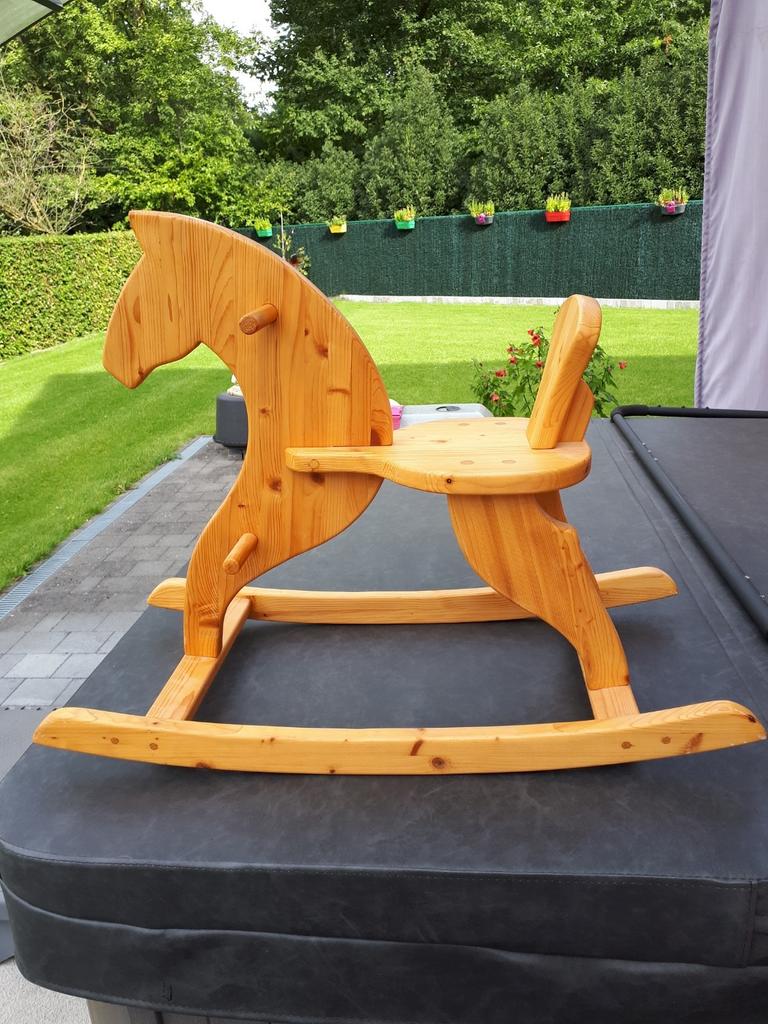 Massief houten schommelpaard, Kinderen en Baby's, Speelgoed | Houten speelgoed, Ophalen, Zo goed als nieuw
