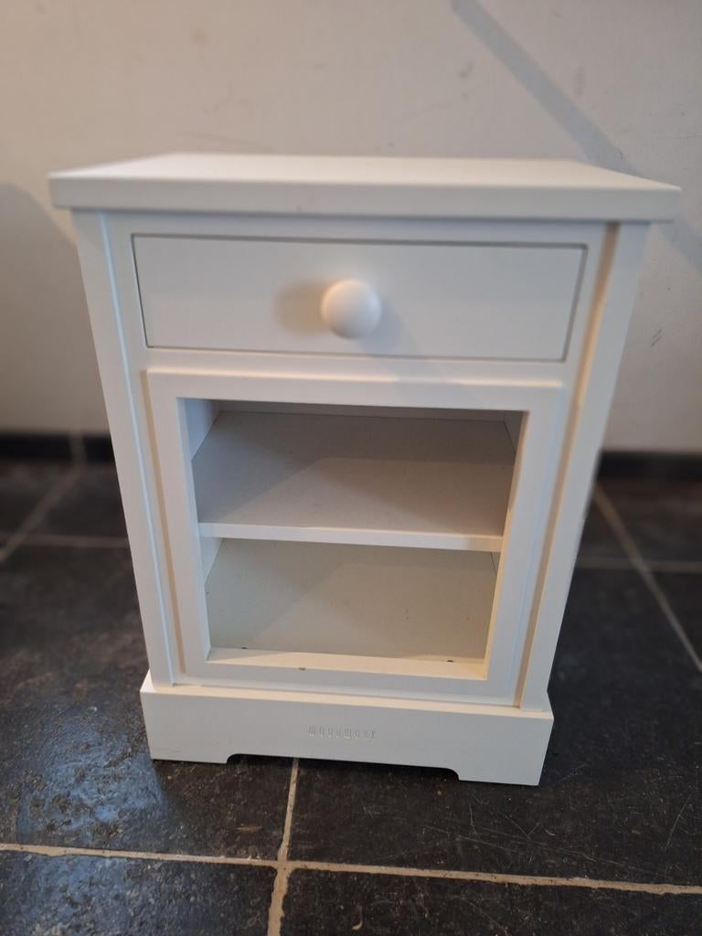 Nachtkastje van Woodwork, Ophalen