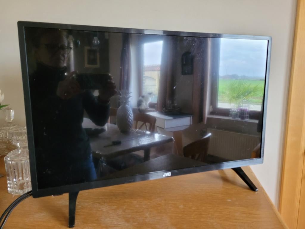 28 inch JVC televisie, Audio, Tv en Foto, Televisies, Ophalen, Zo goed als nieuw