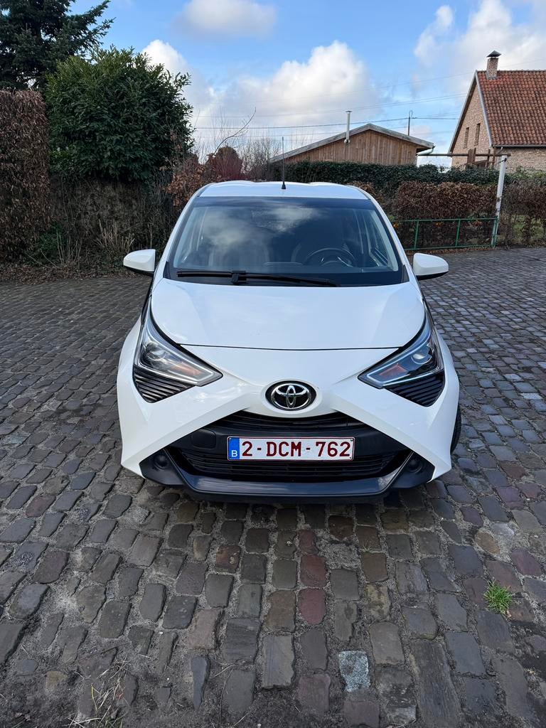 Toyota Aygo AT 1.0i VVT-i, Auto's, Stof, Euro 6, Electronic Stability Program (ESP), Wit