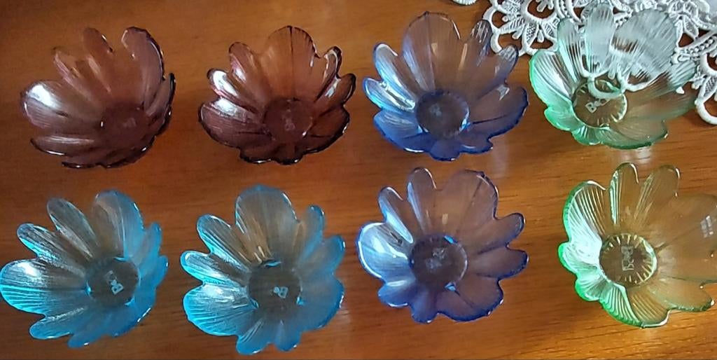 8 raviers colorés en verre, Enlèvement ou Envoi, Verre