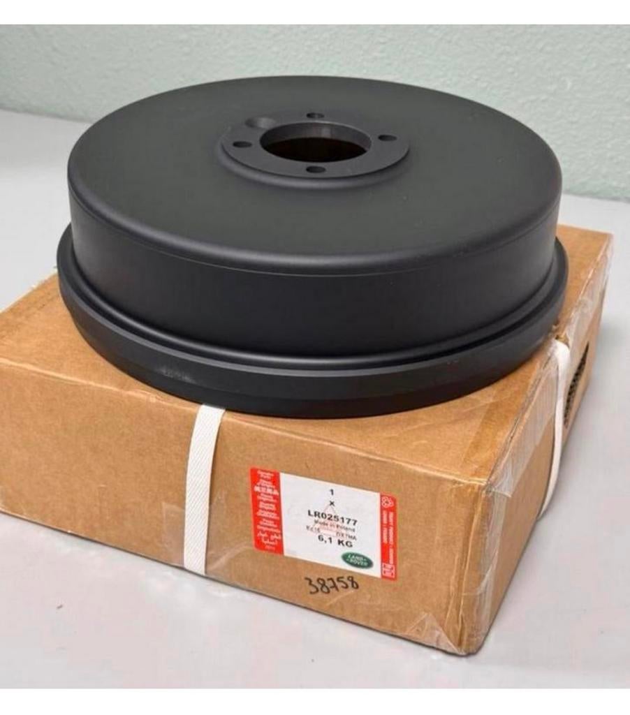 Land Rover Defender Discovery 2007-2016 Remtrommel LR025177, Ophalen of Verzenden, Nieuw, Land Rover