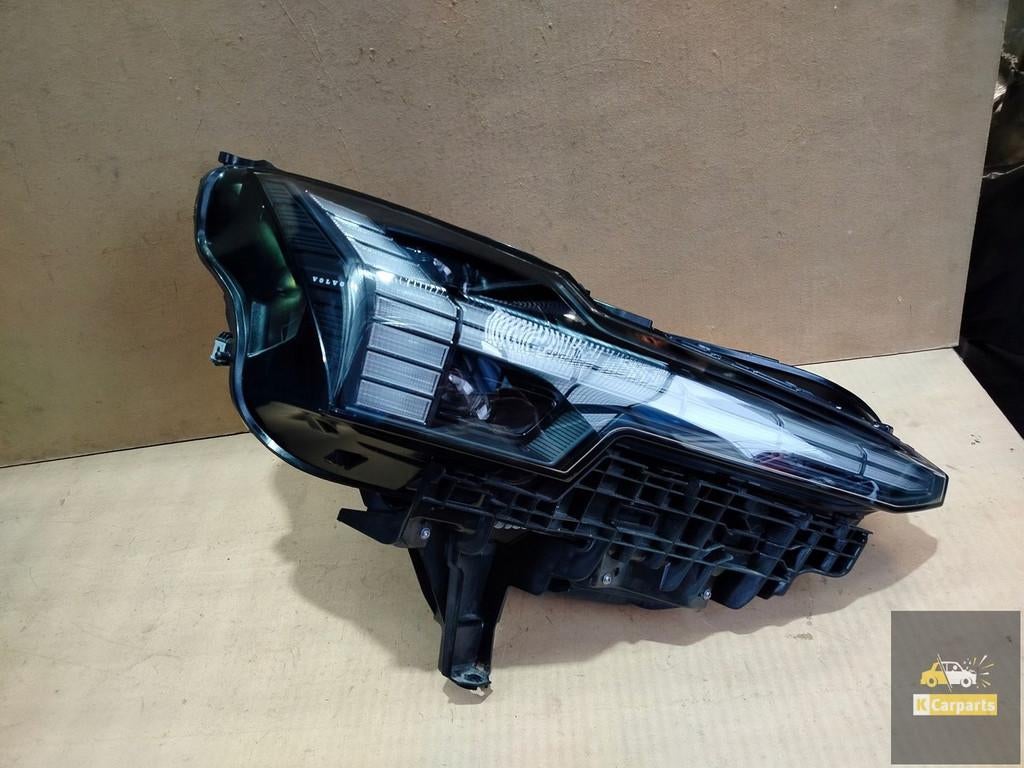 20231207, Volvo EX30 EX-30 Full Led rechterlamp, Gebruikt, Gunnar Engellaus vag 8
405 31  Gothenburg, SE, Info@volvocars.com, Volvo