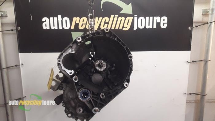 Boîte de vitesse d'un Alfa Romeo 147, -, -, 3 mois de garantie, Utilisé