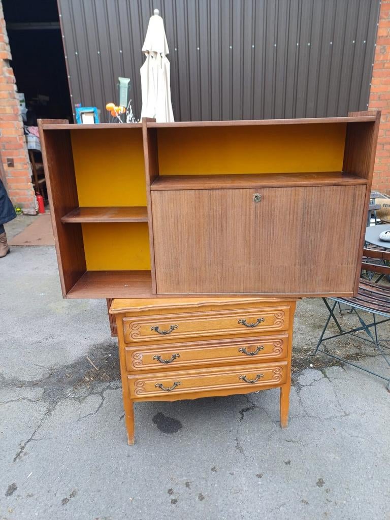 Vintage hangkastje, Ophalen