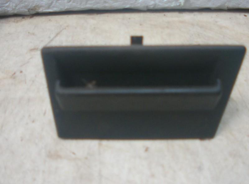 ASBAK VOOR Opel Kadett E (33 / 34 / 43 / 44), Auto-onderdelen, Interieur en Bekleding, Gebruikt, Info@VerberkAutodemontage.nl