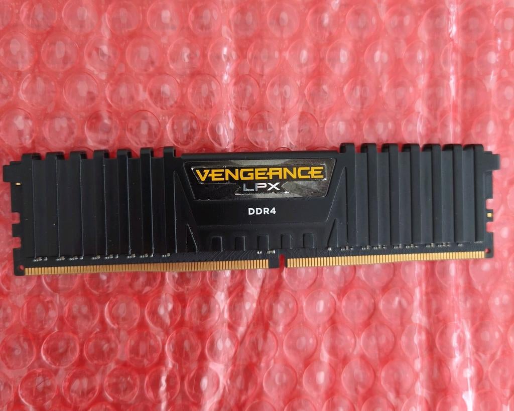 Memory ram DDR4 8 GB 2400, DDR4, 8 GB, Utilisé, Desktop