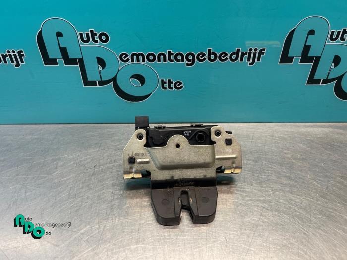 Mécanique de verrouillage hayon d'un Opel Astra (Astra H 04, -, Opel, 3 mois de garantie, Utilisé