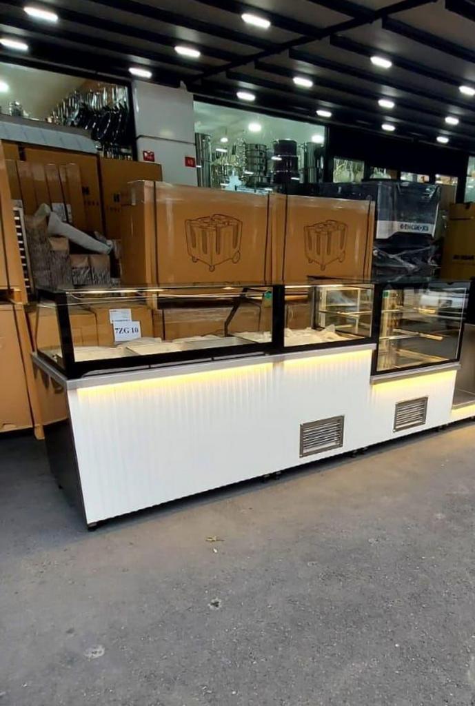 Professionele koelvitrine  + warmhoudbak– Nieuw, Articles professionnels, Aménagement de Bureau & Magasin | Commerce & Inventaire