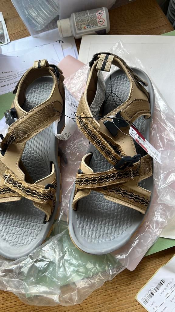 Sandales Decathlon taille 43, Vêtements | Hommes, Chaussures, Neuf, Brun, Enlèvement, Sandales