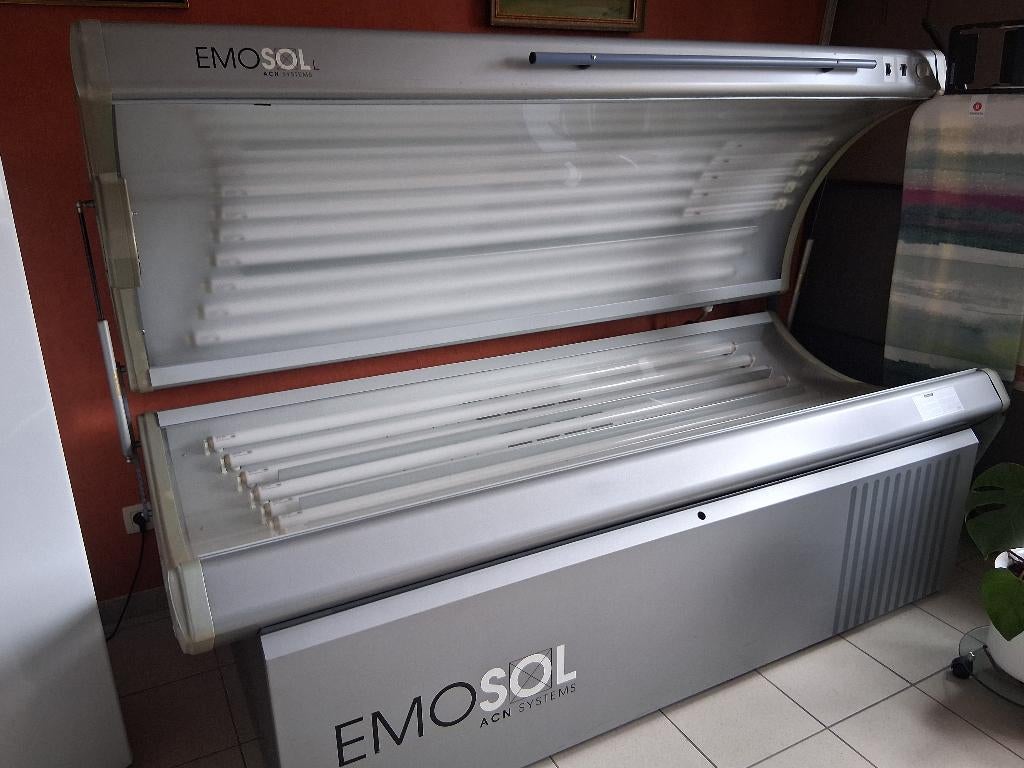 GRATIS  zonnebank  GRATIS, Elektronische apparatuur, Zonnebanken en Gezichtsbruiners, Ophalen, Gebruikt, Gezichtsbruiner, 15 lampen of meer