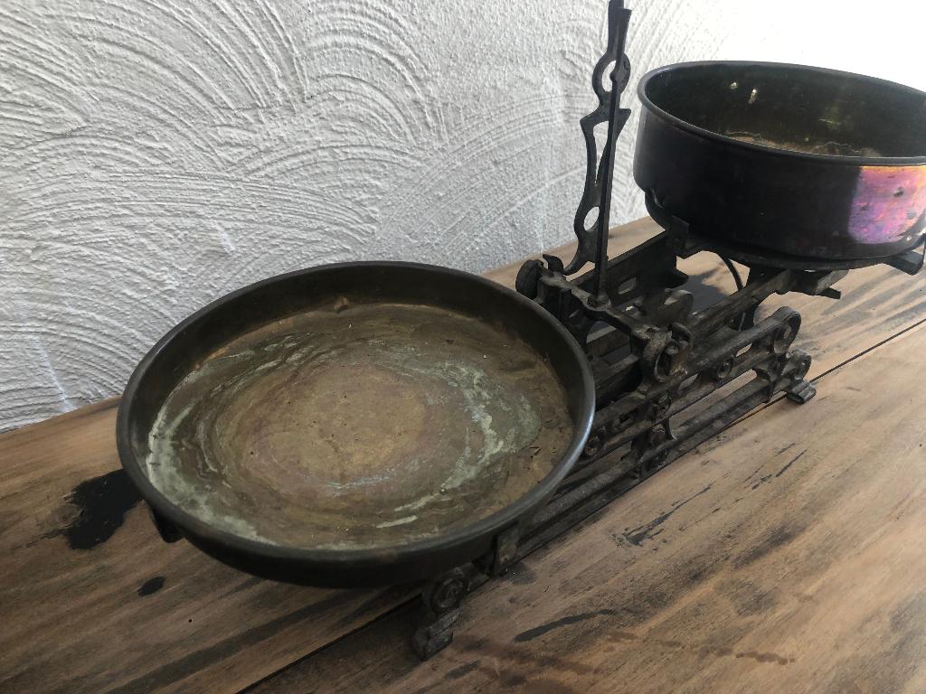 Geel koper/ messing weegschaal, Ophalen, Gebruikt