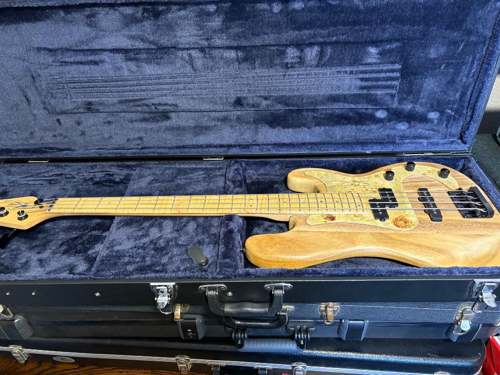 Kritz basgitaar, Ophalen, Nieuw, Elektrisch