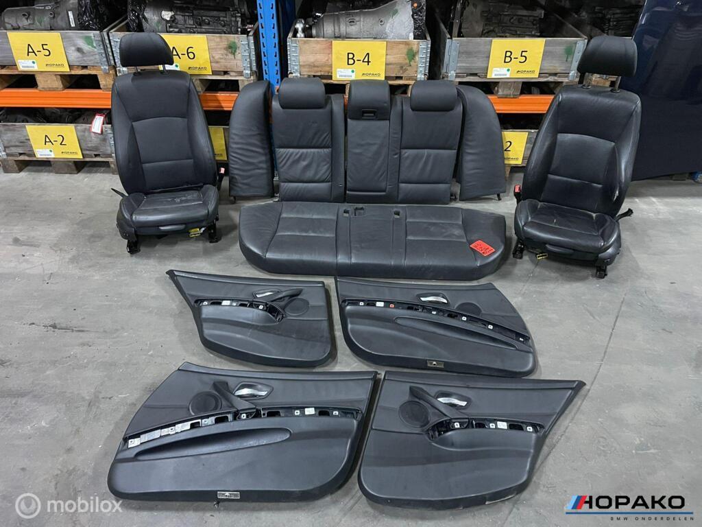 BMW E91 3 serie Interieur zwart leder VERWARMD + elektrisch, Auto-onderdelen, Gebruikt, Einsteinlaan 5 rijswijk, Bmw, Ophalen of Verzenden