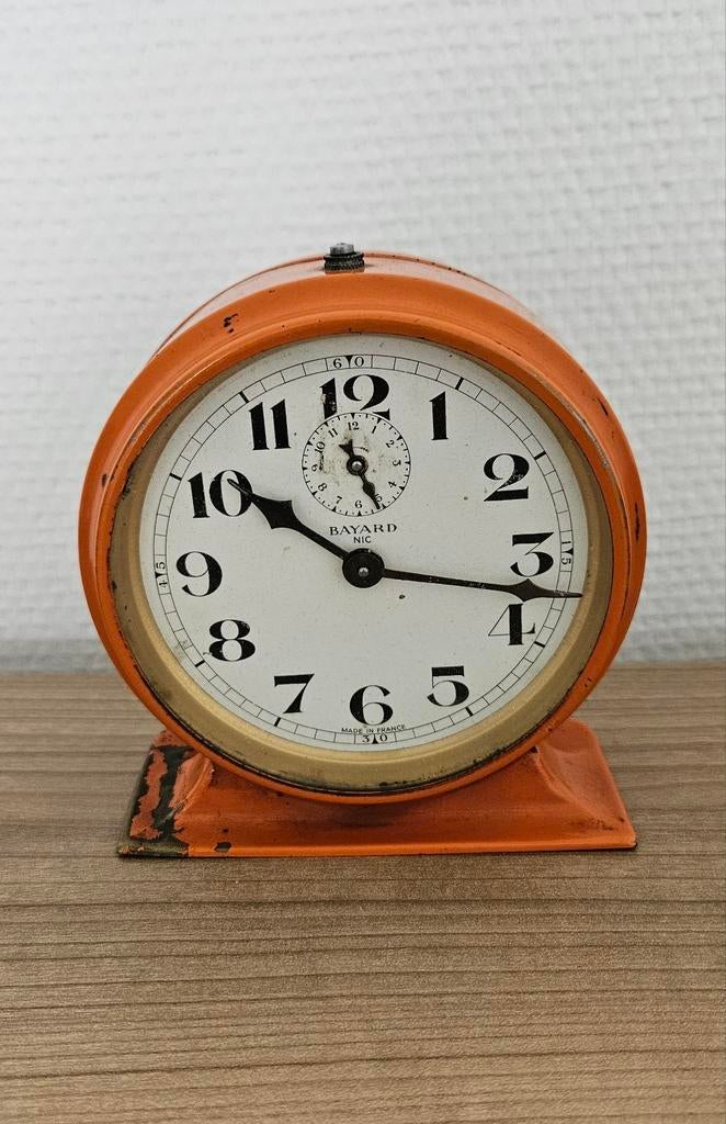 Reveil vontage orange