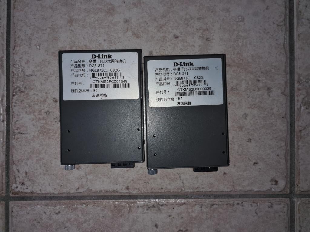 2 stuks DGE-871, D-Link DGE-871 Converter, Computers en Software, Powerlines, Ophalen of Verzenden, Gebruikt, D-link