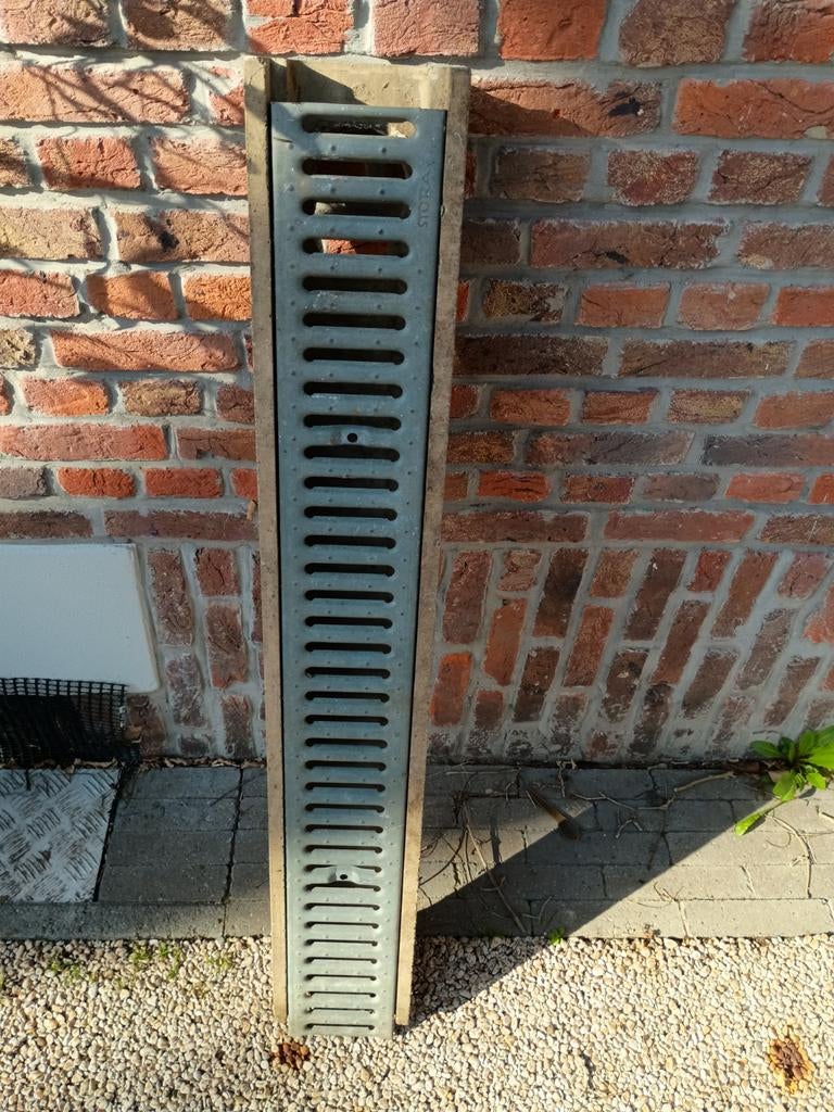 Afvoergoot met rooster ,lengte 1m, Ophalen