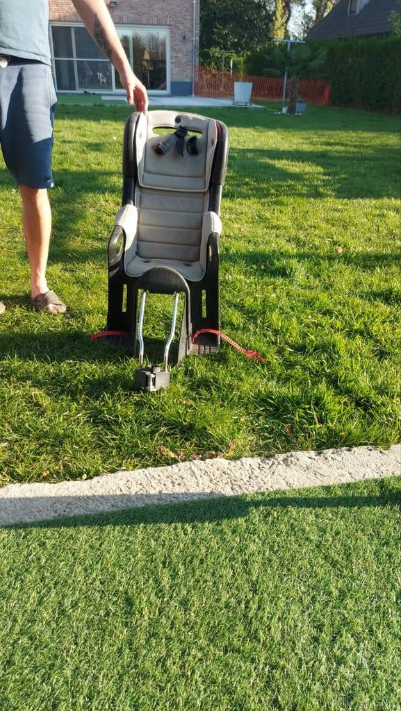 Kinder zit voor op fiets gratis, Ophalen