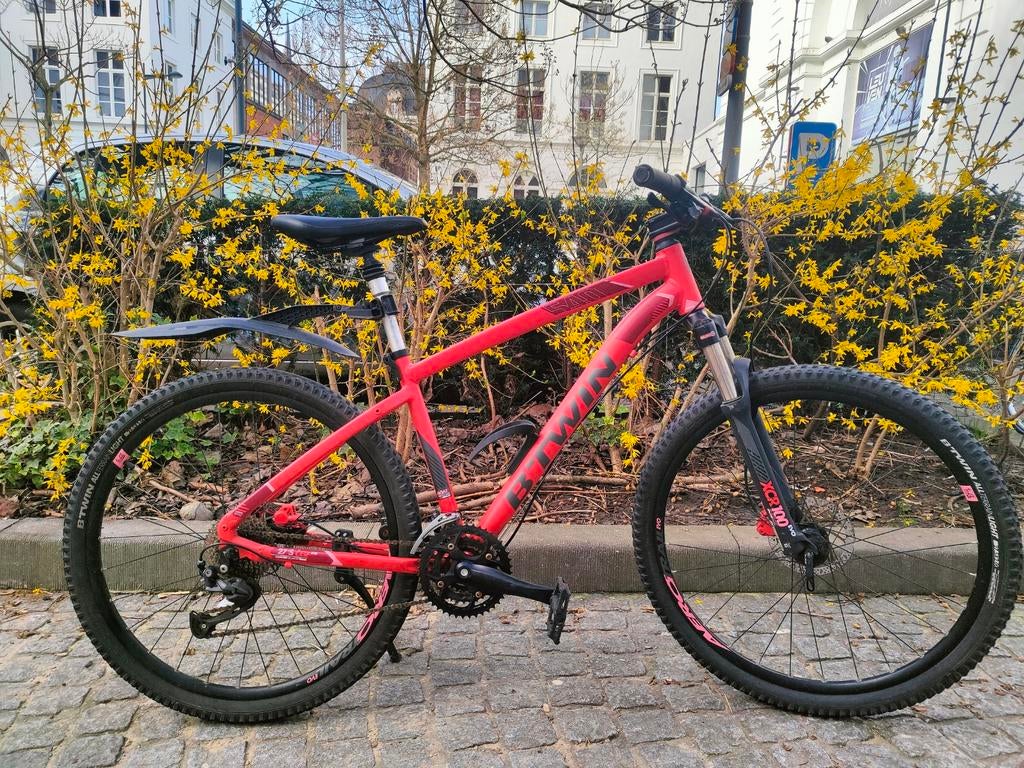 B-twin Rockrider mountainbike MTB VTT jongensfiets herenfiet, Fietsen en Brommers, 28 inch, Zo goed als nieuw, Ophalen, Overige merken