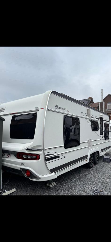 Fendt 590 Années 2019 Avec auvent  Douche  Tout fonctionne, Douche, Fendt