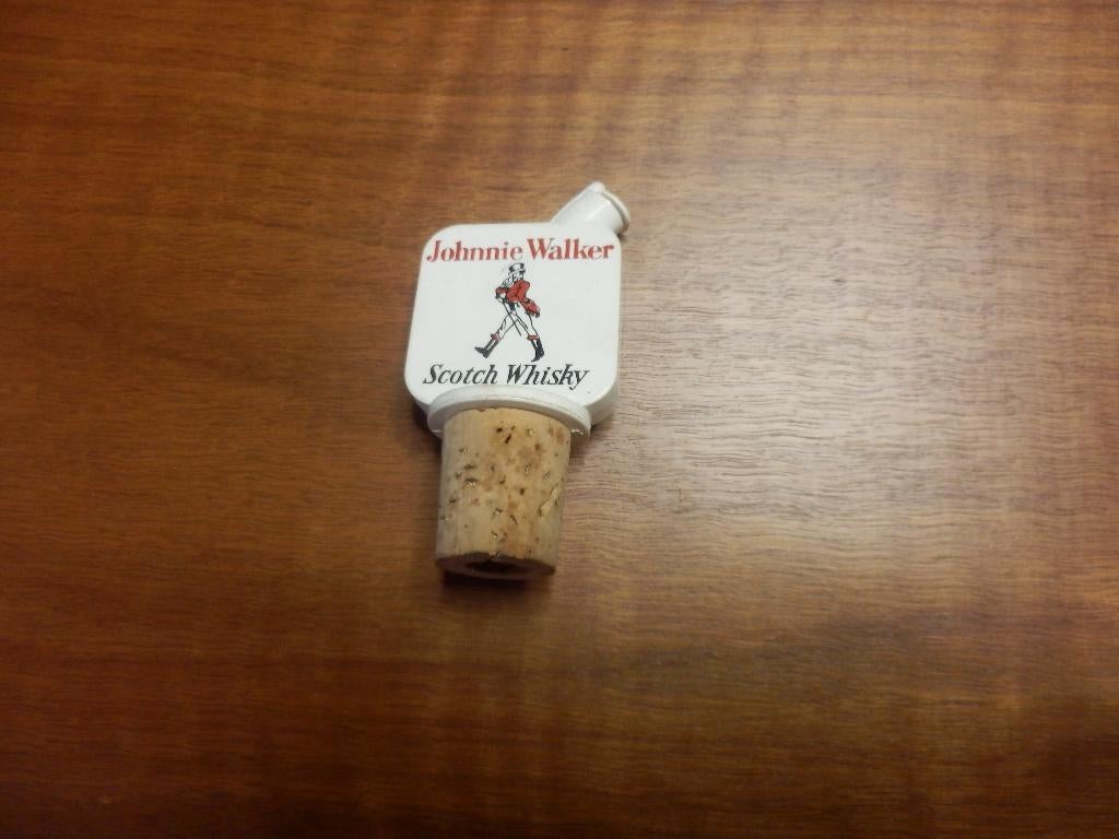 (2)- bouchon bouteille johnnie walker, Enlèvement ou Envoi, Utilisé, Autres types