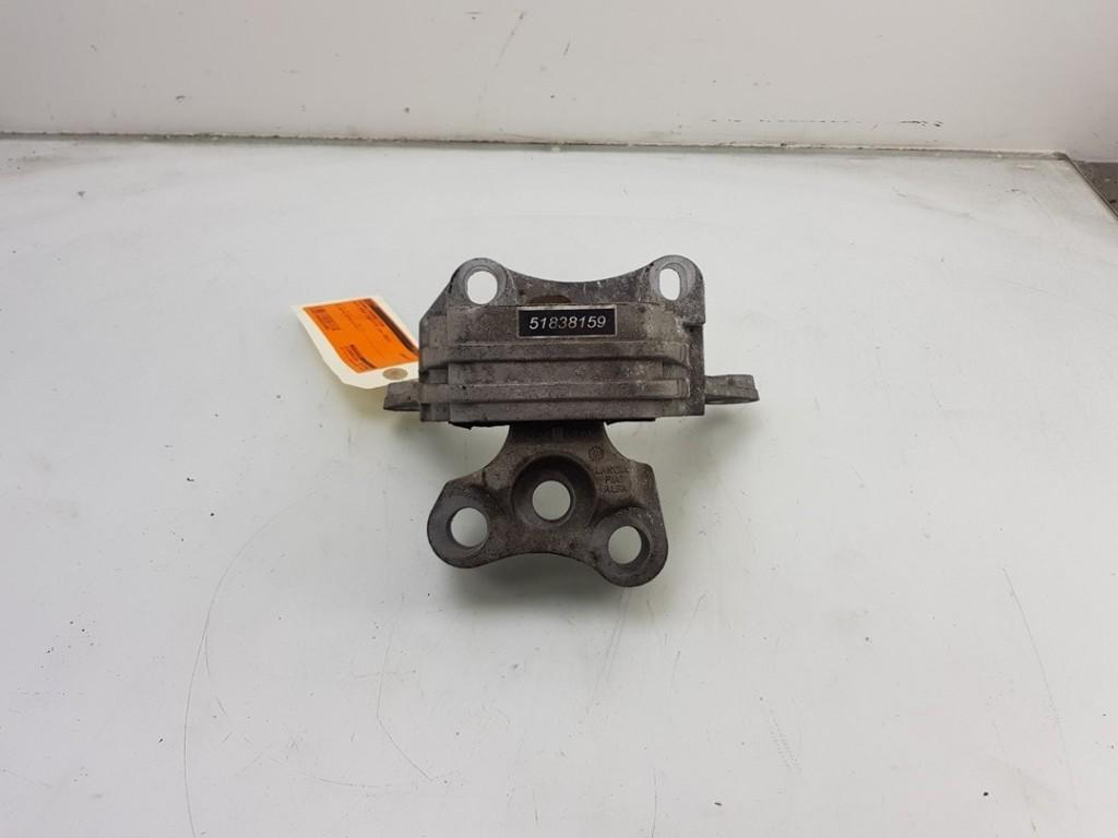 SUPPORT BOITE DE VITESSES ABS Giulietta (940) (|51838159|), Utilisé, Alfa Romeo