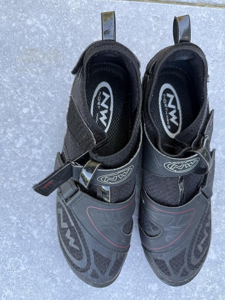 fietsschoenen merk Northwave voor klikpedalen, Fietsen en Brommers, Fietsaccessoires | Fietskleding, Ophalen, Gebruikt, Heren