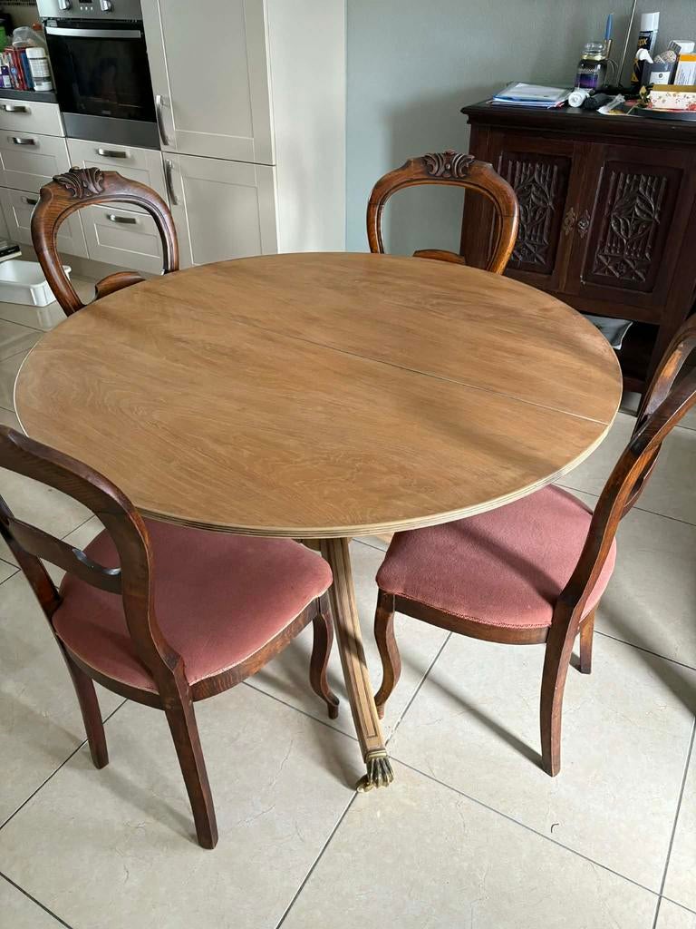 Table patte griffe de lion sur roulettes + 6 chaises, Maison & Meubles, Enlèvement, Utilisé, Ancien, 4 à 6 chaises