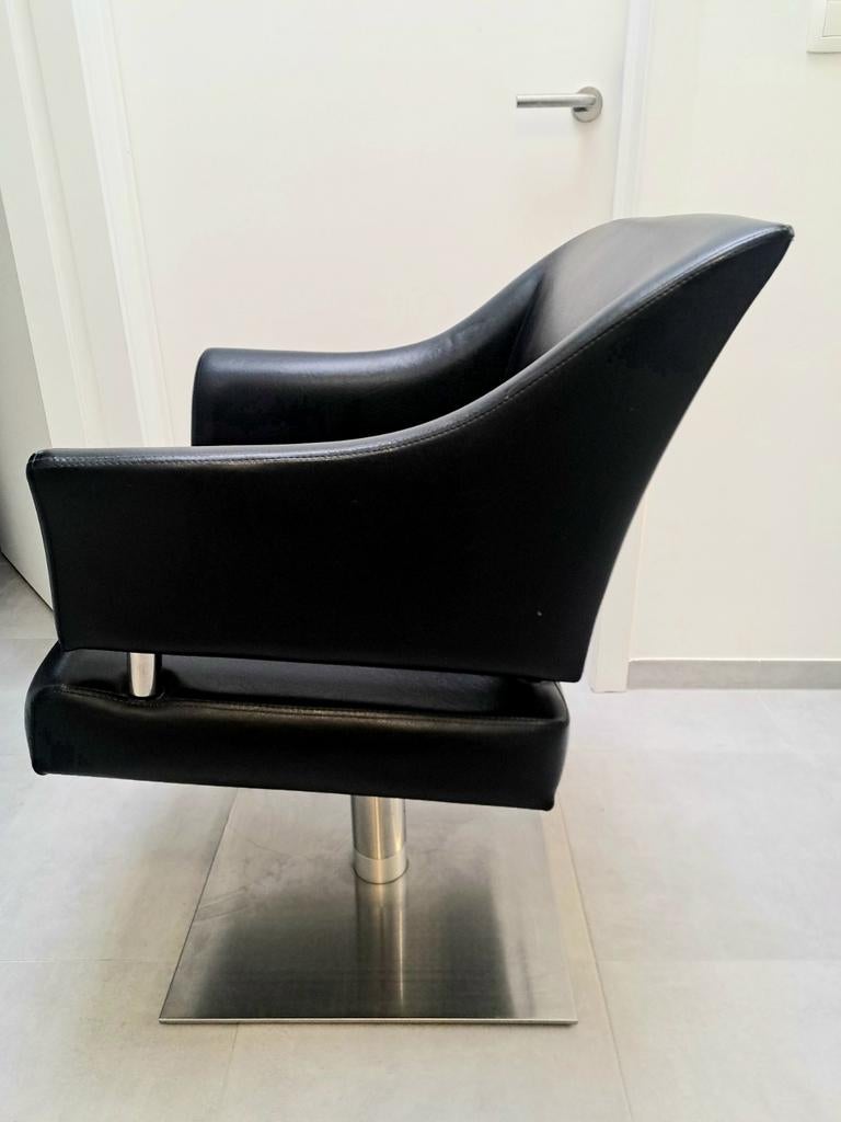 Kappersstoel knipstoel barbier kapster voetpomp, Huis en Inrichting, Ophalen, Zo goed als nieuw, Leer