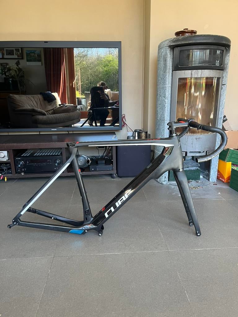 Cube agree race maat 59 full carbon frame, Fietsen en Brommers, Ophalen, Zo goed als nieuw, Frame