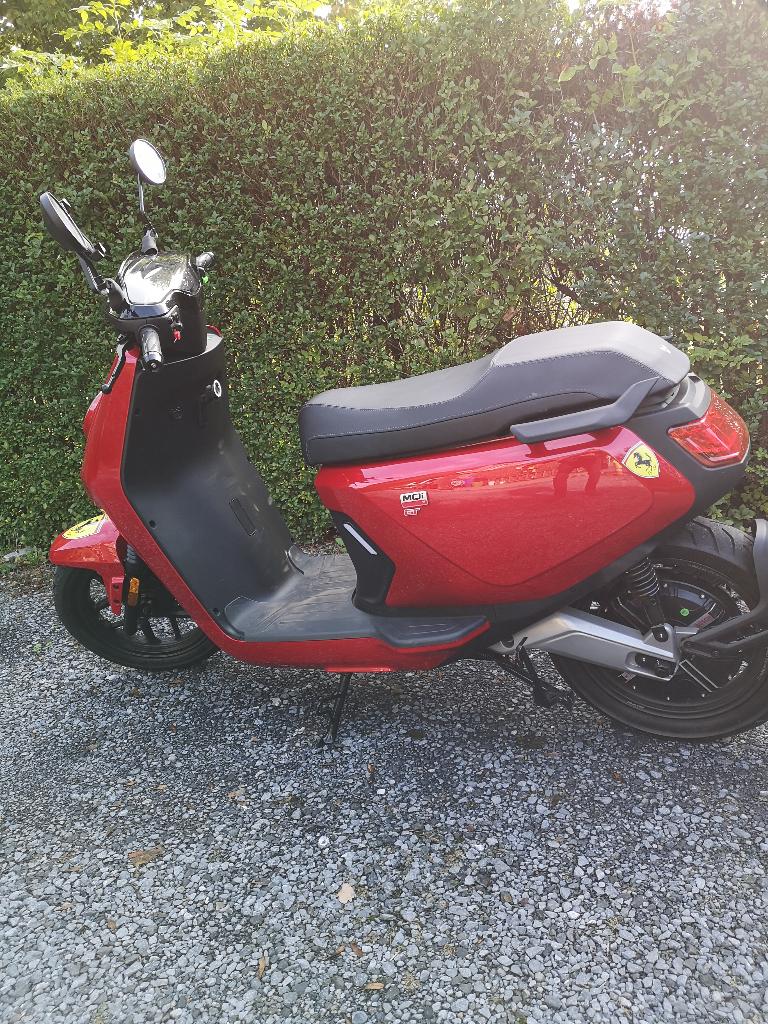 Elektrische scooter, Fietsen en Brommers, Ophalen, Overige modellen, Elektrisch, Zo goed als nieuw