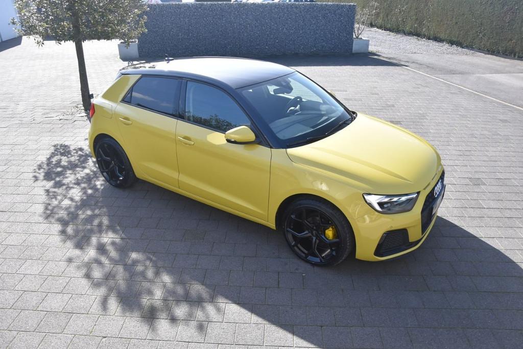 Audi A1 25 TFSI S-Tronic Bi-Color/18"/Navi /Winterkit, Auto's, Stof, Overige kleuren, 95 pk, Bedrijf