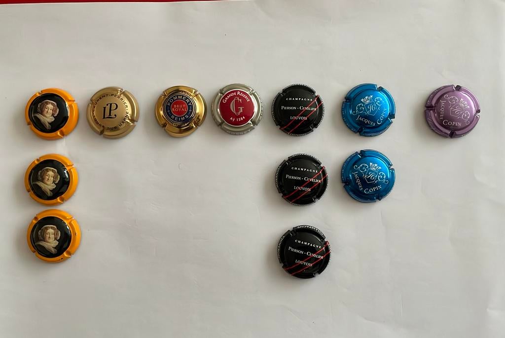 12 capsules de champagne (plusieurs marques), Enlèvement ou Envoi, Champagne