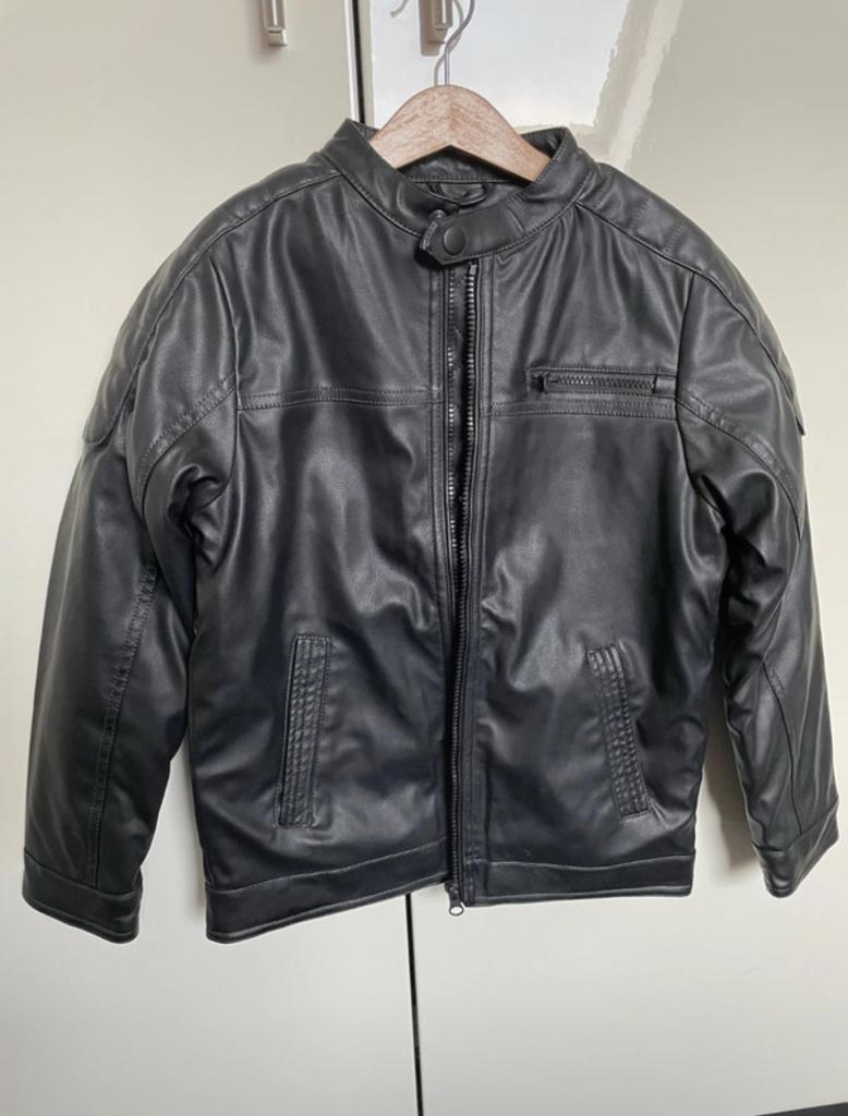 Veste Next en imitation cuir garçon style motard, Enfants & Bébés, Garçon, Pull ou Veste, Comme neuf, Enlèvement