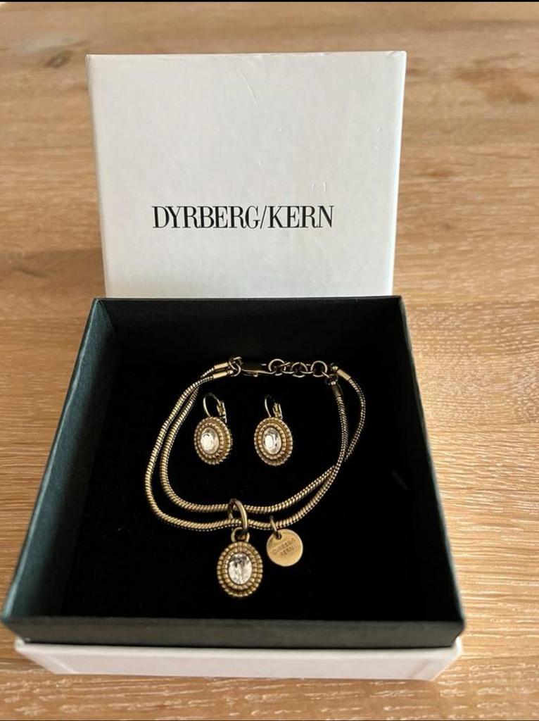 Armband en oorbellen Dyrberg/Kern, Bijoux, Sacs & Beauté, Enlèvement ou Envoi