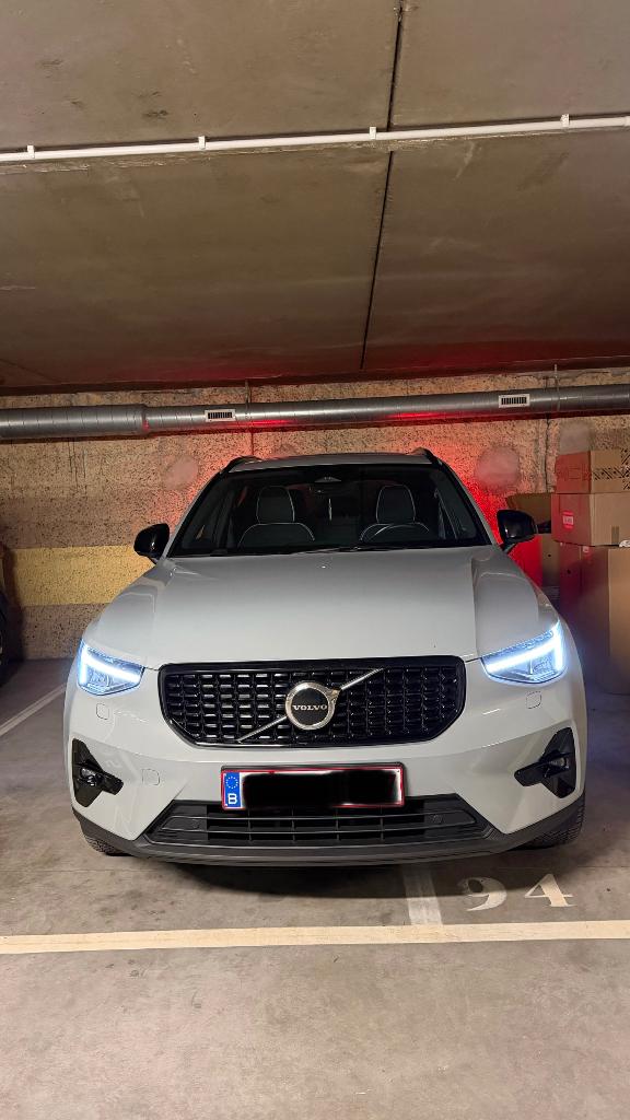 Volvo XC40 2.0 B3 MHEV Ultimate Dark, Auto's, Volvo, Particulier, XC40, ABS, Achteruitrijcamera, Adaptieve lichten, Adaptive Cruise Control