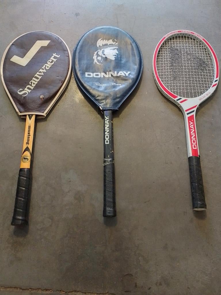 MOET WEG 3 Rackets, Enlèvement