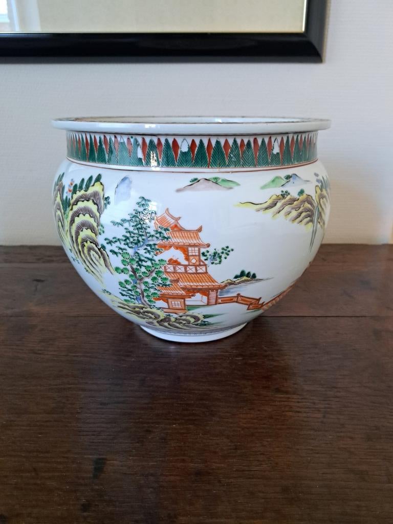 Porseleinen bloempot met oosterse motieven, Ophalen