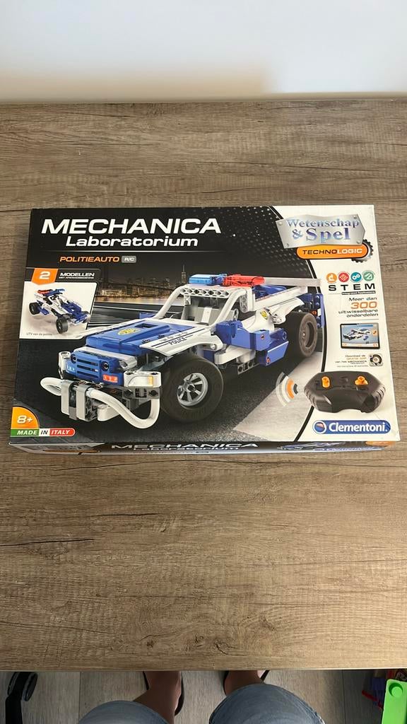 Mécaniciens de voitures de police (2 modèles), Enlèvement, Comme neuf