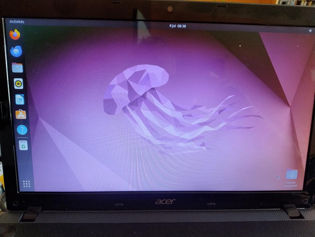 PC portable Acer 5250 AMD E300@1.30GHz Ubuntu, Met videokaart, 15 inch, 8 GB, Minder dan 2 Ghz