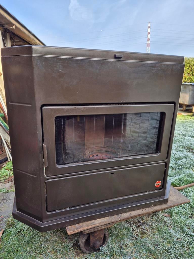 Mazout kachel, Maison & Meubles, Poêles, Enlèvement, Utilisé