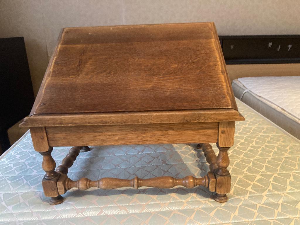 Boekenstaander in hout, Ophalen