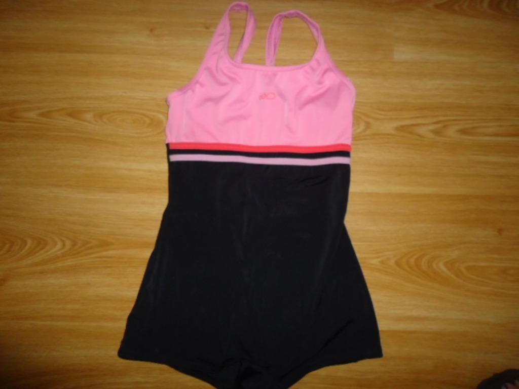 Maillot de bain DECATHLON pour fille taille 158/164, Enfants & Bébés, Maillots de bain pour enfants, Enlèvement ou Envoi, Maillot de bain