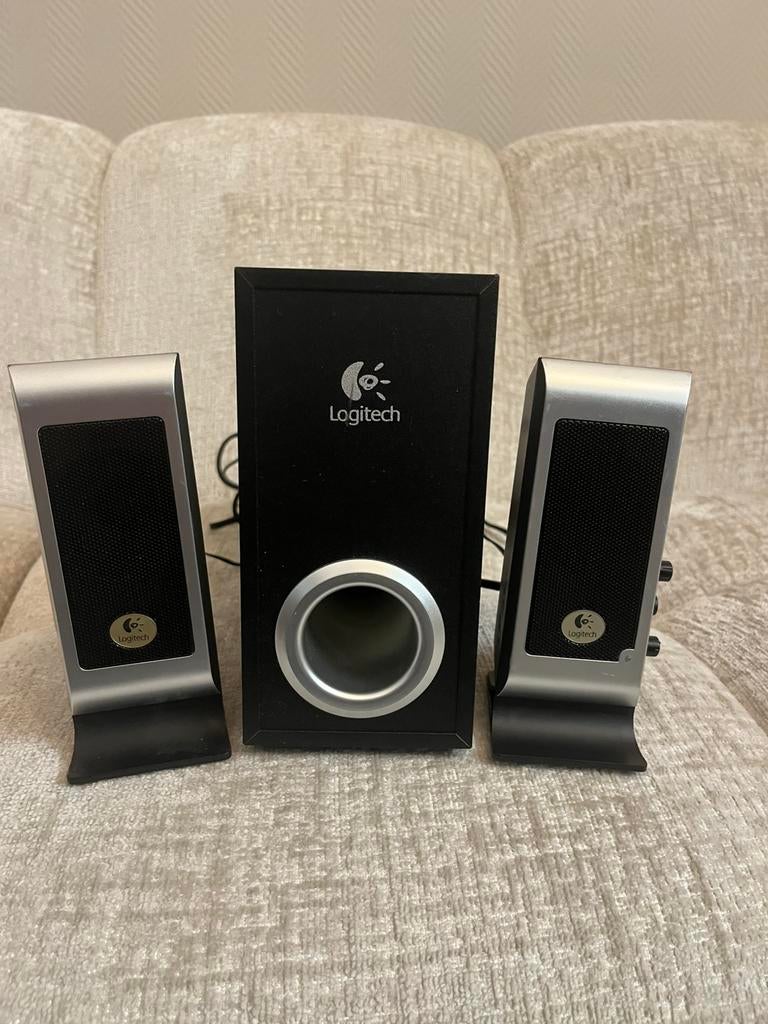 Ensemble Logitech S200 Black – enceintes + caisson, Informatique & Logiciels, Enceintes Pc, Enlèvement ou Envoi, Comme neuf, Autres canaux