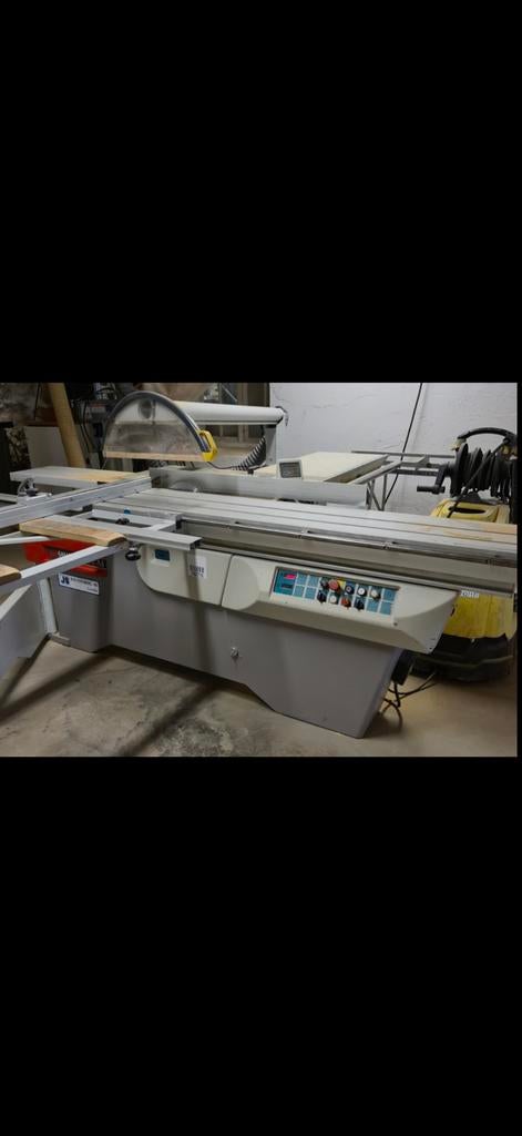 Paneelzaag casadei, Ophalen